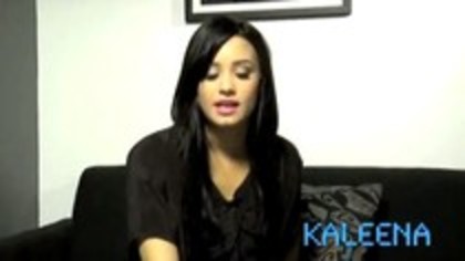 Demi Lovato - Questions and Answers - Buzzworthy (372)