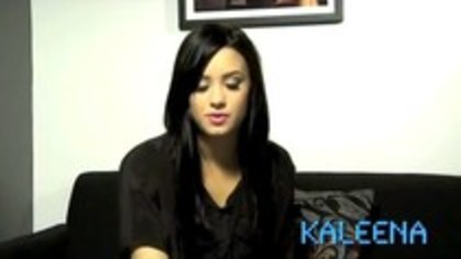Demi Lovato - Questions and Answers - Buzzworthy (375)