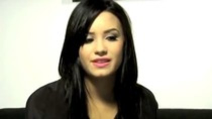 Demi Lovato - Questions and Answers - Buzzworthy (380) - Demilush - Demi Lovato - Questions and Answers - Buzzworthy