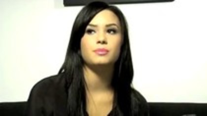 Demi Lovato - Questions and Answers - Buzzworthy (470) - Demilush - Demi Lovato - Questions and Answers - Buzzworthy