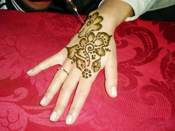 Picturi-cu-hena-610x457 - 0-diferite desene cu henna