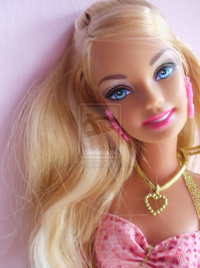 barbie_smile_by_imaginaryroses-d35y0az