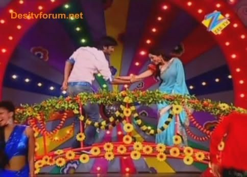 ActionReplayDhinchakDiwali-31stOctober-Part701587722-01-16 - Sushant-Ankita Diwali performance