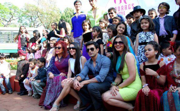 KARAN5 - Karan Singh Grover la Gladrags Little Miss si Master India