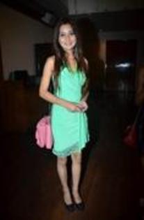 62110974_SICOMJW - sara khan 1