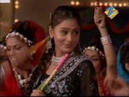 62127628_MRDQLEE - sara khan 1