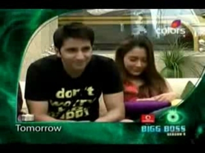 00_00_04 - sara khan