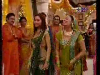 00_00_57 - sara khan