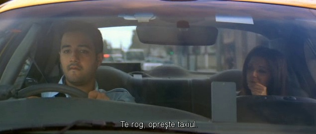 - amby vede..si ii da bani si pleaca din taxi -