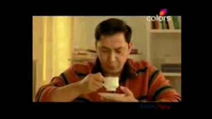 00_00_29 - aneesha kapoor in reclaims