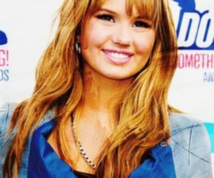 tumblr_lomcbgrtIC1qf8g0to1_500_thumb - Debby Ryan