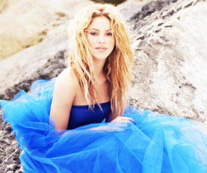tumblr_lkkiq9ltZl1qdtvp6o1_1280_thumb - Shakira