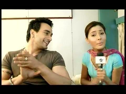 Sara & Angad in Love [69] - Sara si Angad