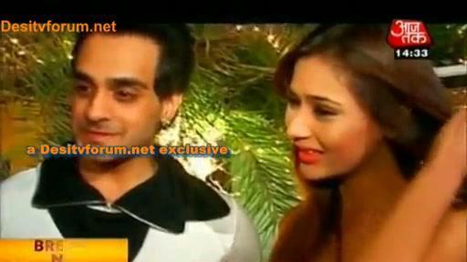 Sara & Angad in Love [92]