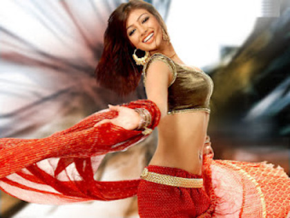 AYESHA TAKIA - CONCURS 28