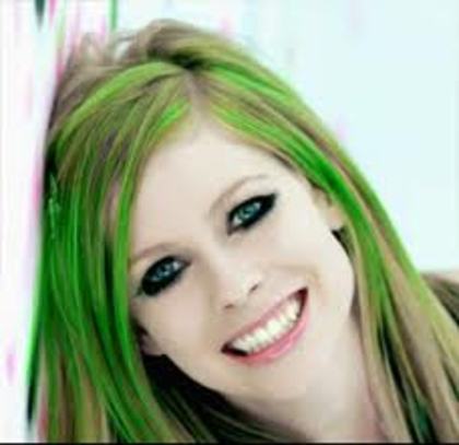 1 - 0- avril lavigne smile -0