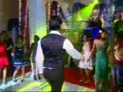 00_04_21 - ghar ek sapna 2