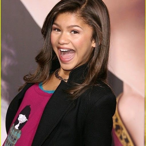 zendaya-bella-thorne-tangled-21
