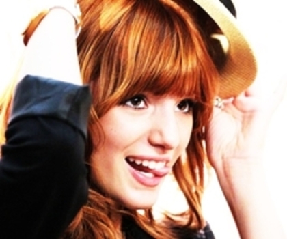 AnEEcvqCIAADOUc_thumb - Bella Thorne