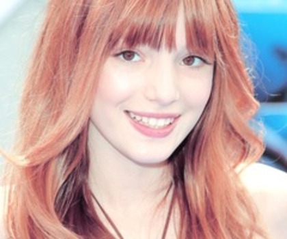 tumblr_leuccmdqTy1qbgif2o1_500_thumb - Bella Thorne