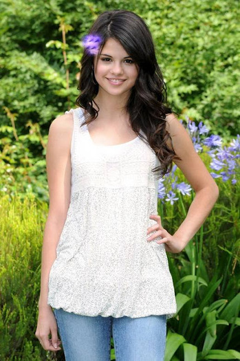 selenagomezfan_com-photoshoot-00011 - Selena Gomez