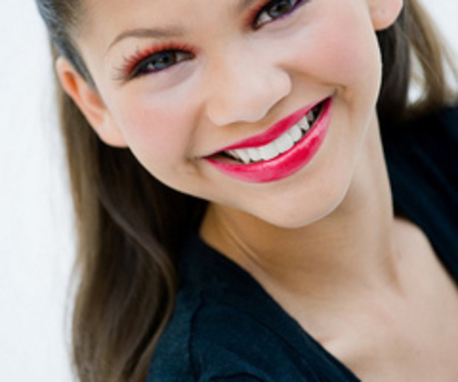 5261638563_0187a4a51a_z_thumb - Zendaya