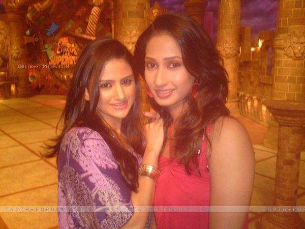 165213-parvati-sehgal-and-priya-marathe-on-comedy-circus - xxPriya Marathe-Varsha Karanjkarxx