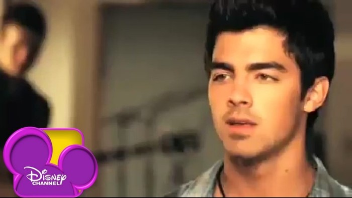 ღ DWA MAMA MA MAI Lasi in pace ?