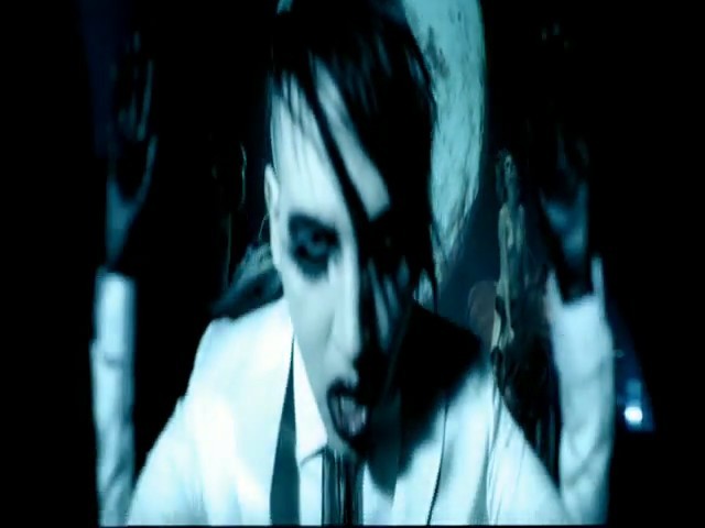 ღ U Vei domnii alaturi de mine ca regina mea >:) - x_-O04 Demonul Iubirii -HORROR