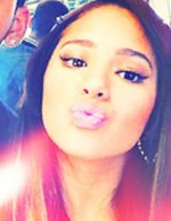 155468_240854979322012_100001925367417_544241_1024284819_n - jasmine V3