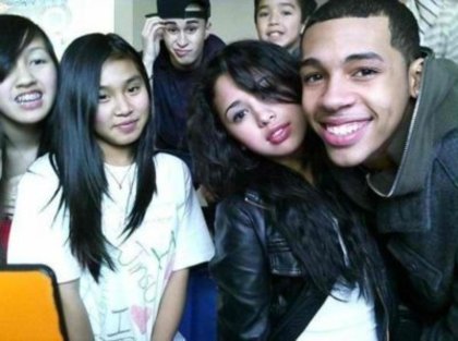 226563_130764766997701_100001925367417_206684_6472166_n - jasmine V3