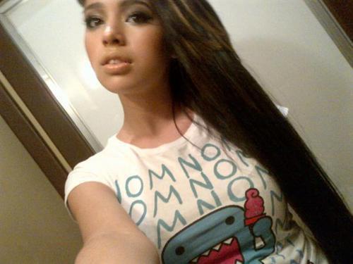 397172_246747375399439_100001925367417_556379_2066468675_n - jasmine V3