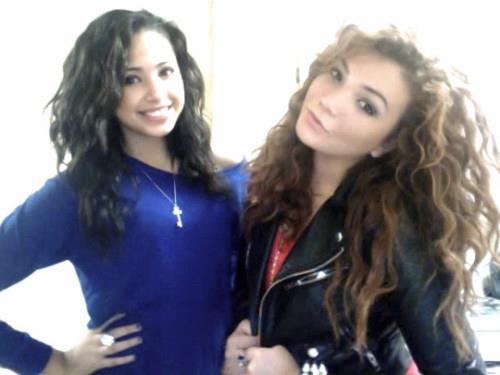 407201_246758015398375_100001925367417_556434_1888793559_n - jasmine V3