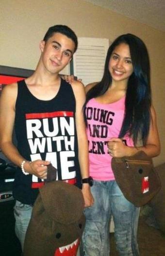 417094_246741445400032_100001925367417_556345_41662130_n - jasmine V3