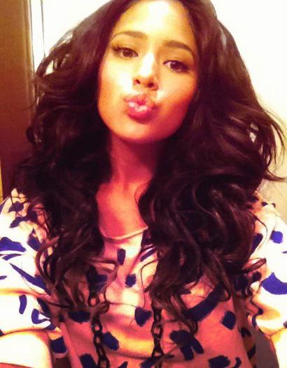 424197_193357740771066_155892724517568_345974_412726849_n - jasmine V3