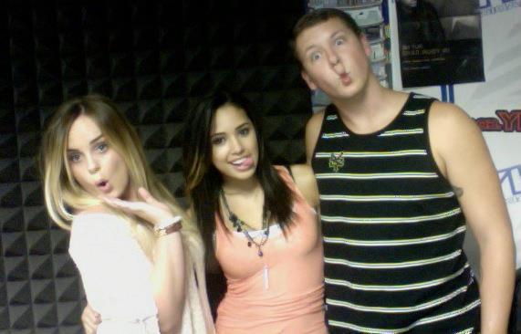 429656_248955651845278_100001925367417_560654_403196859_n - jasmine V3