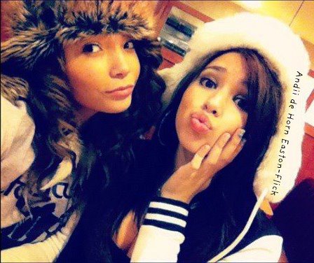 432215_275878939152949_100001925367417_623648_1008522694_n - jasmine V3