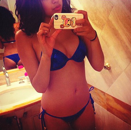 538673_212746635498843_155892724517568_393032_1661264931_n - jasmine V3