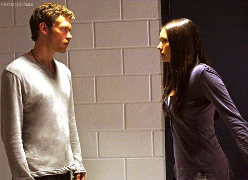 315689_259087290795172_126896860680883_640046_332563877_n - The Vampire Diaries