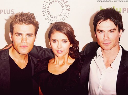 423517_338554482848452_126896860680883_836120_1259748148_n - The Vampire Diaries