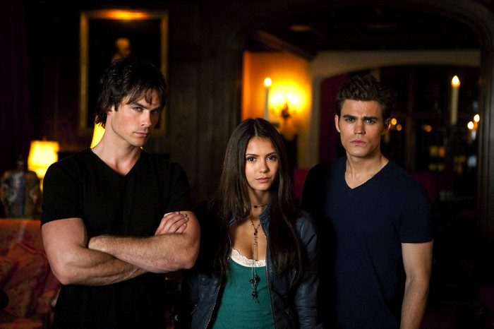 vampire-diaries-night-of-the-comet-exclusive-still-2 - The Vampire Diaries