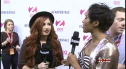 Demi - Lovato - Red - Carpet - Interview - Fuse - Jingle - Ball - 2011