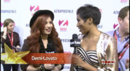 Demi - Lovato - Red - Carpet - Interview - Fuse - Jingle - Ball - 2011 (4) - Demilush - Demi Lovato Red Carpet Interview Fuse Jingle Ball 2011