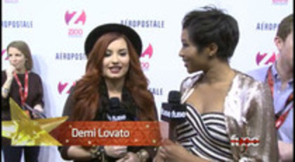 Demi - Lovato - Red - Carpet - Interview - Fuse - Jingle - Ball - 2011 (9) - Demilush - Demi Lovato Red Carpet Interview Fuse Jingle Ball 2011