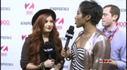 Demi - Lovato - Red - Carpet - Interview - Fuse - Jingle - Ball - 2011 (15) - Demilush - Demi Lovato Red Carpet Interview Fuse Jingle Ball 2011