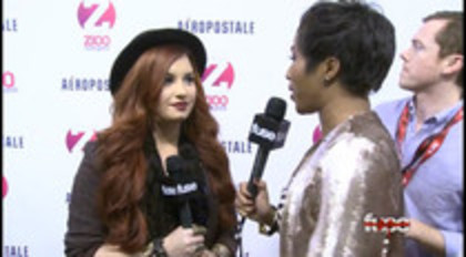 Demi - Lovato - Red - Carpet - Interview - Fuse - Jingle - Ball - 2011 (16) - Demilush - Demi Lovato Red Carpet Interview Fuse Jingle Ball 2011