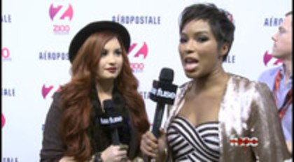 Demi - Lovato - Red - Carpet - Interview - Fuse - Jingle - Ball - 2011 (17) - Demilush - Demi Lovato Red Carpet Interview Fuse Jingle Ball 2011
