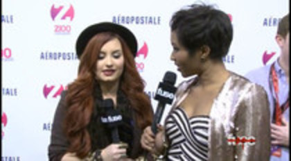 Demi - Lovato - Red - Carpet - Interview - Fuse - Jingle - Ball - 2011 (22) - Demilush - Demi Lovato Red Carpet Interview Fuse Jingle Ball 2011