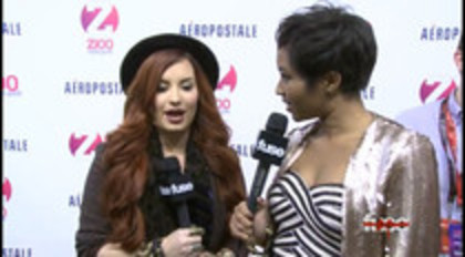 Demi - Lovato - Red - Carpet - Interview - Fuse - Jingle - Ball - 2011 (23) - Demilush - Demi Lovato Red Carpet Interview Fuse Jingle Ball 2011