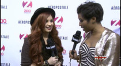 Demi - Lovato - Red - Carpet - Interview - Fuse - Jingle - Ball - 2011 (56)